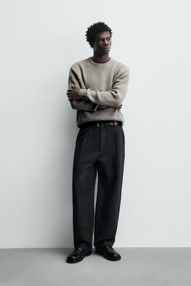 Zara REGULAR FIT VAHVLIMUSTRILINE KAMPSUN - Hall