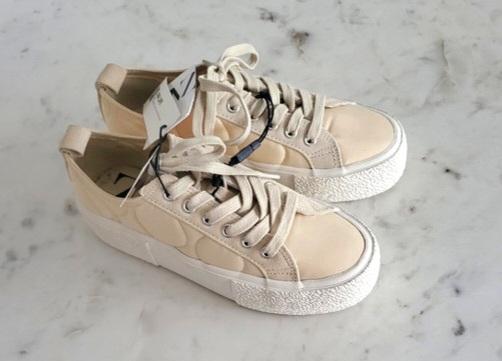 ΑΘΛΗΤΙΚΑ ΠΑΠΟΥΤΣΙΑ SNEAKER ΚΑΠΙΤΟΝΕ
