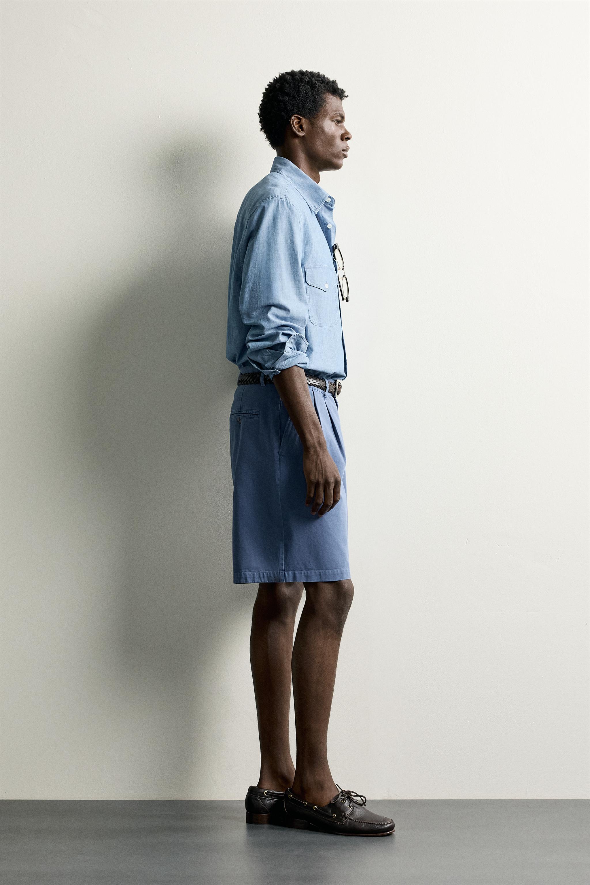 PLEATED REGULAR FIT BERMUDA SHORTS