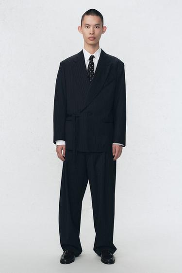 Soshiotsuki x ZARA ピンストライプ柄スーツブレザーネイビーブルー0ZaraのSoshiotsuki x ZARA ピンストライプ柄スーツブレザー - ネイビーブルー - 画像 0