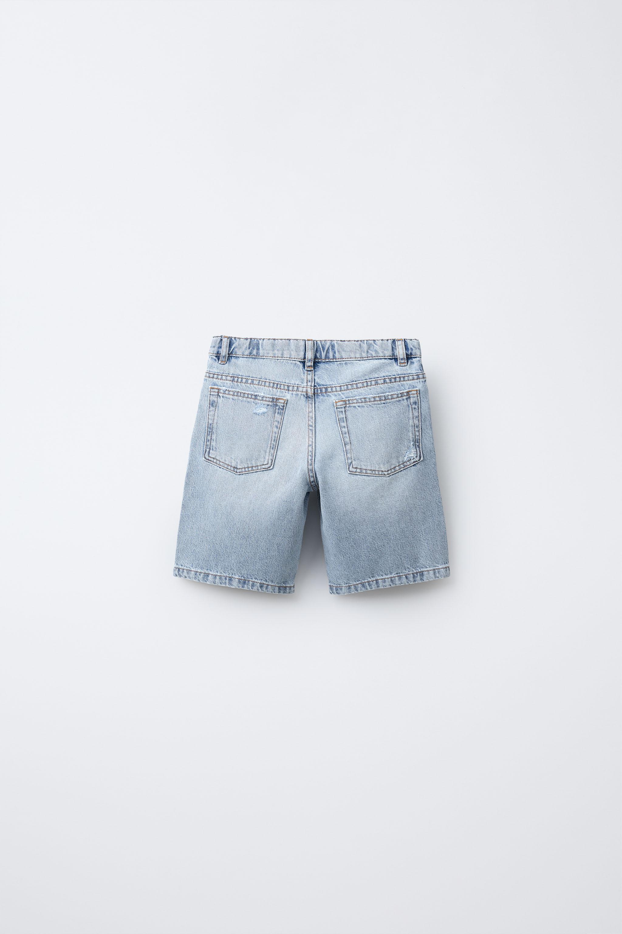 RIPPED STRAIGHT DENIM SHORTS