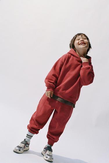 CONJUNTO JOGGING SUDADERA Y PANTALÓN JOGGER LISO - Rojo de Zara