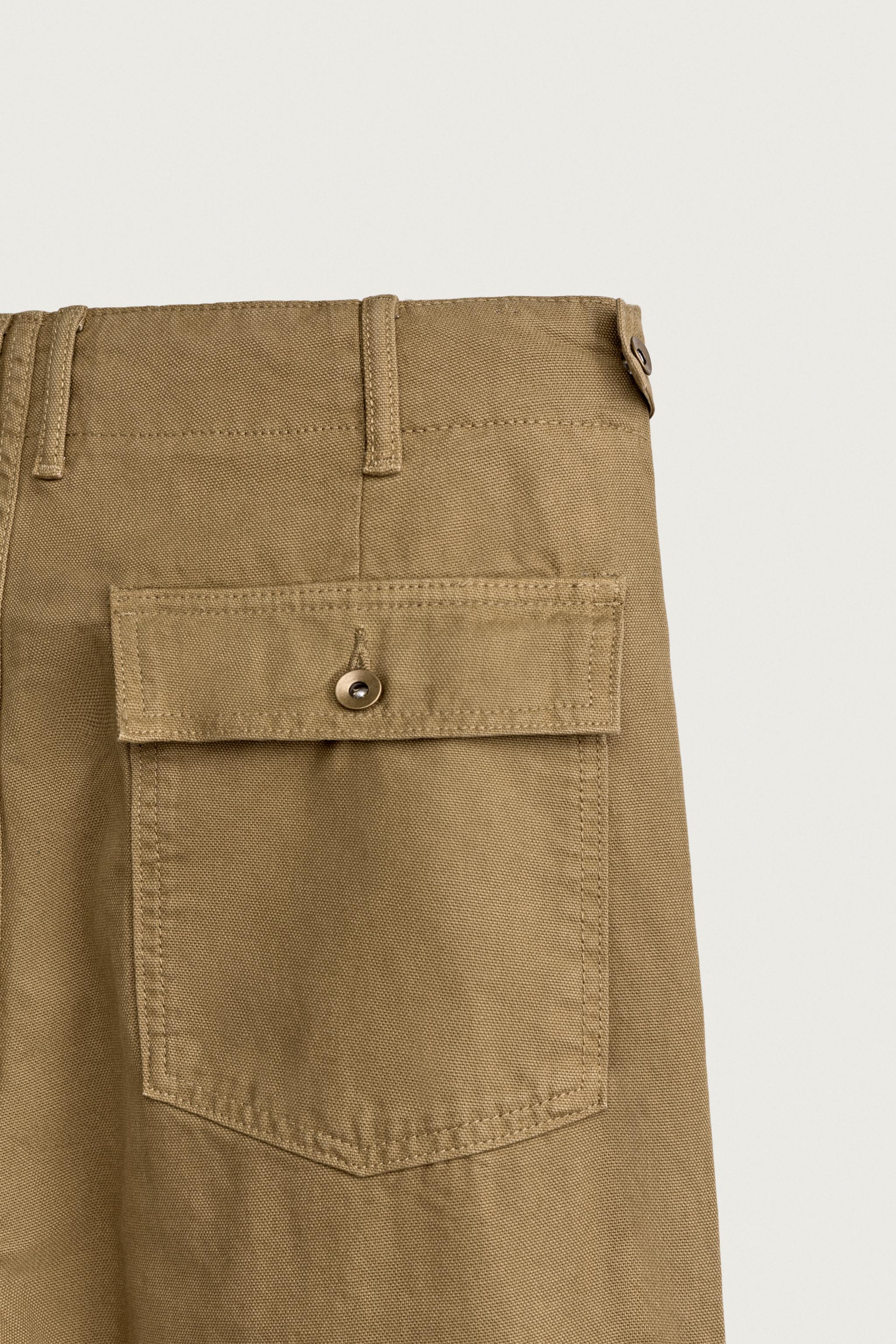 BUTTON FLARE FIT PANTS