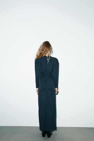 ROBE EN CRÊPE À ÉPAULETTES - Bleu nuit de Zara - Image 4
