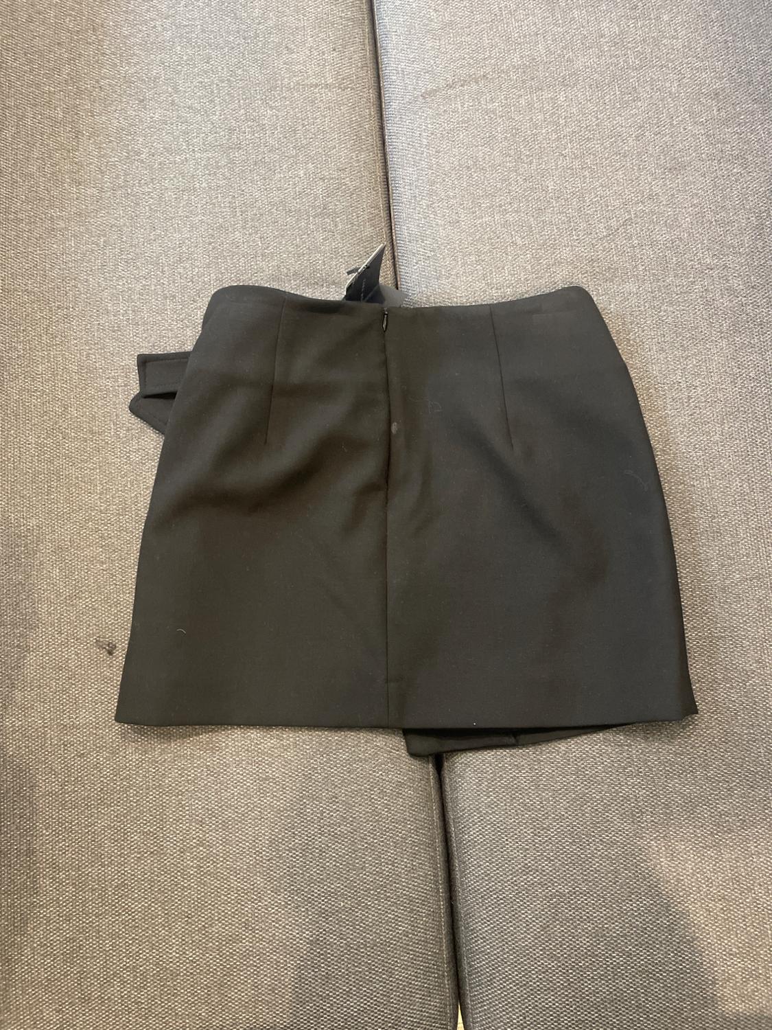 MINI SKIRT - Image 4