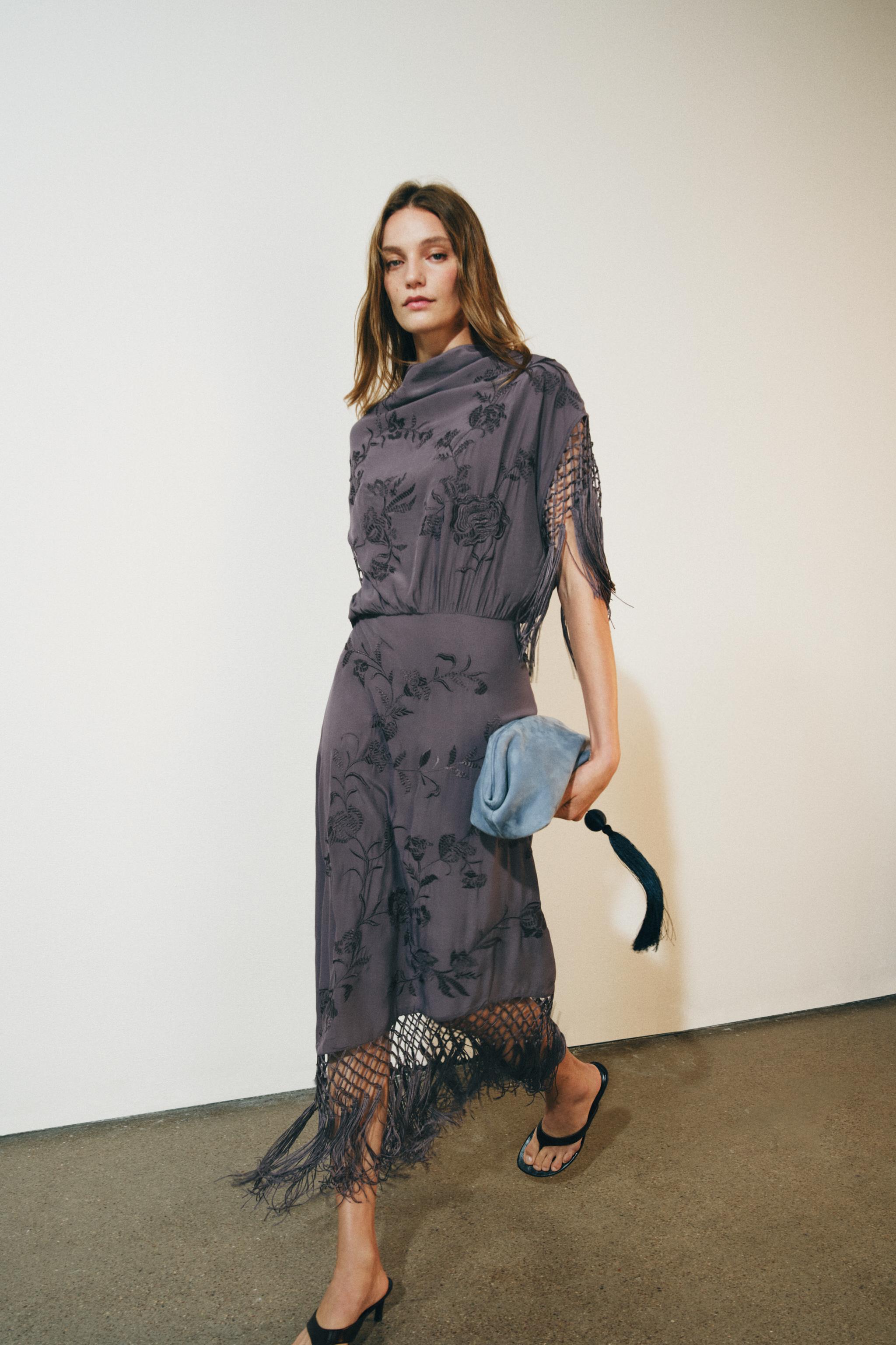 Zara ZW COLLECTION PÜSKÜLLÜ İŞLEMELİ ELBİSE görsel 5