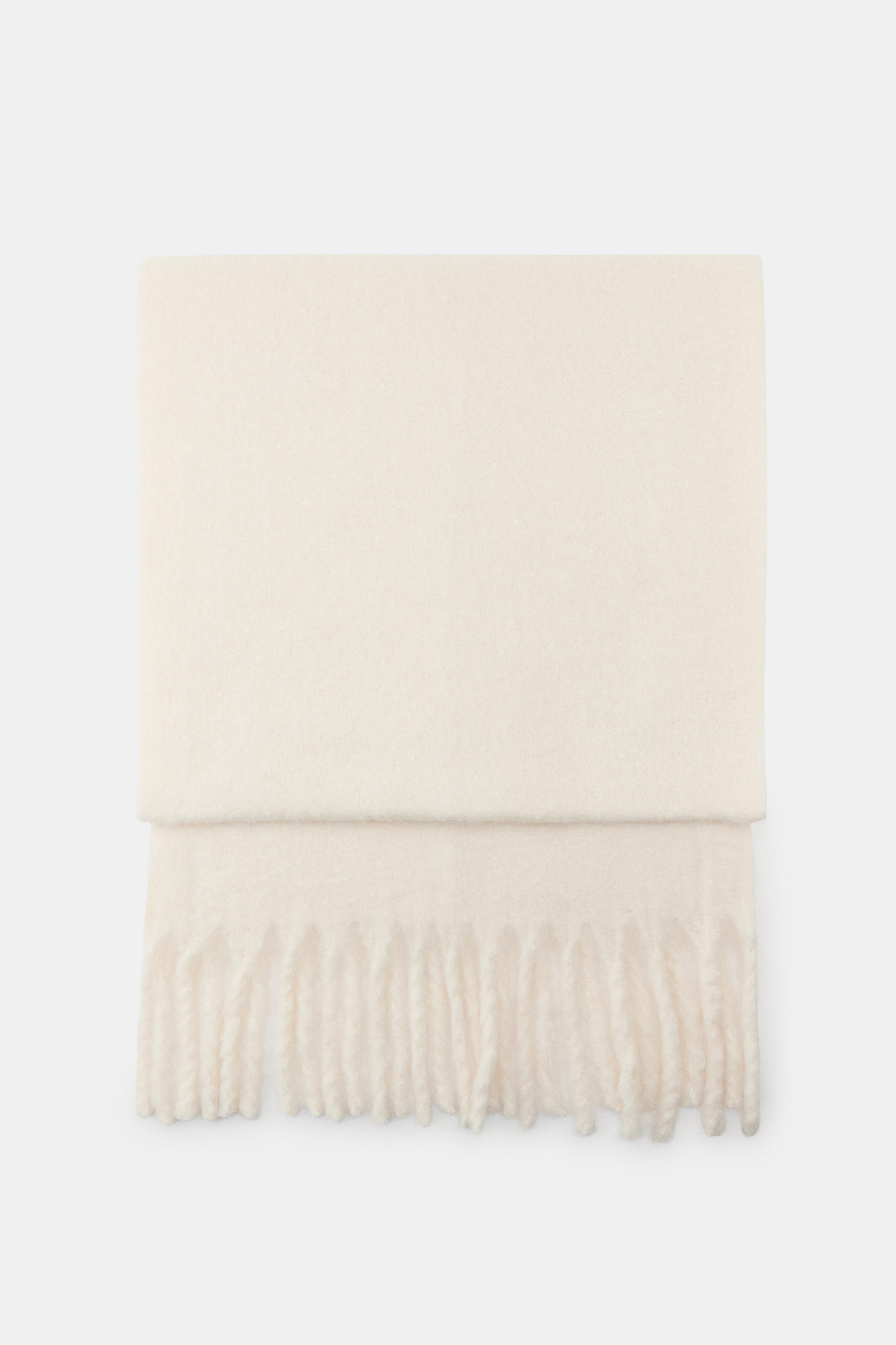 PLAIN FRINGED SCARF