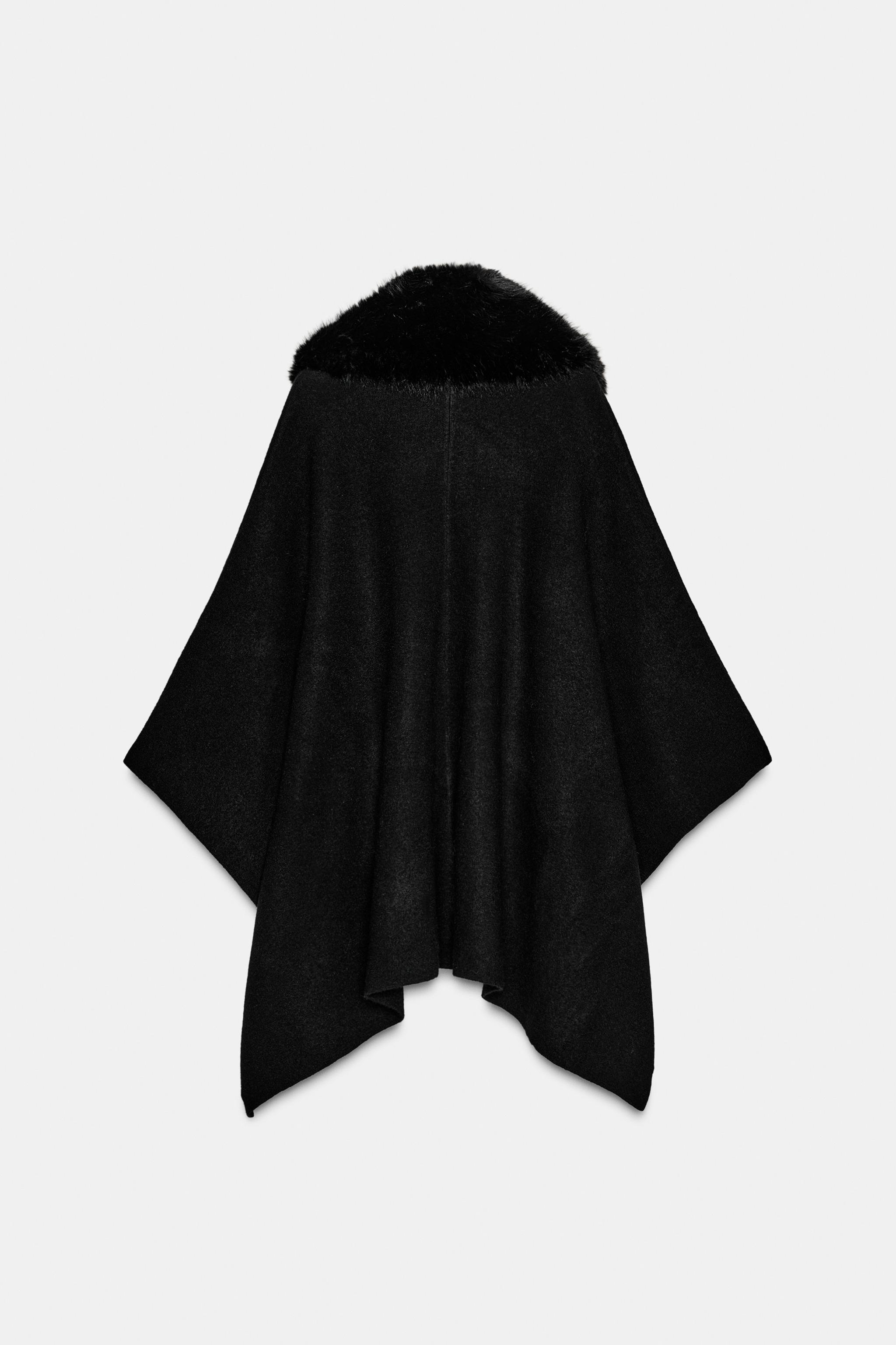 CAPE EN MAILLE EFFET FOURRURE