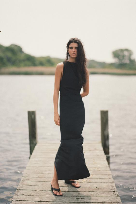 ROCHIE LUNGĂ CU SPATE GOL - Negru | ZARA România