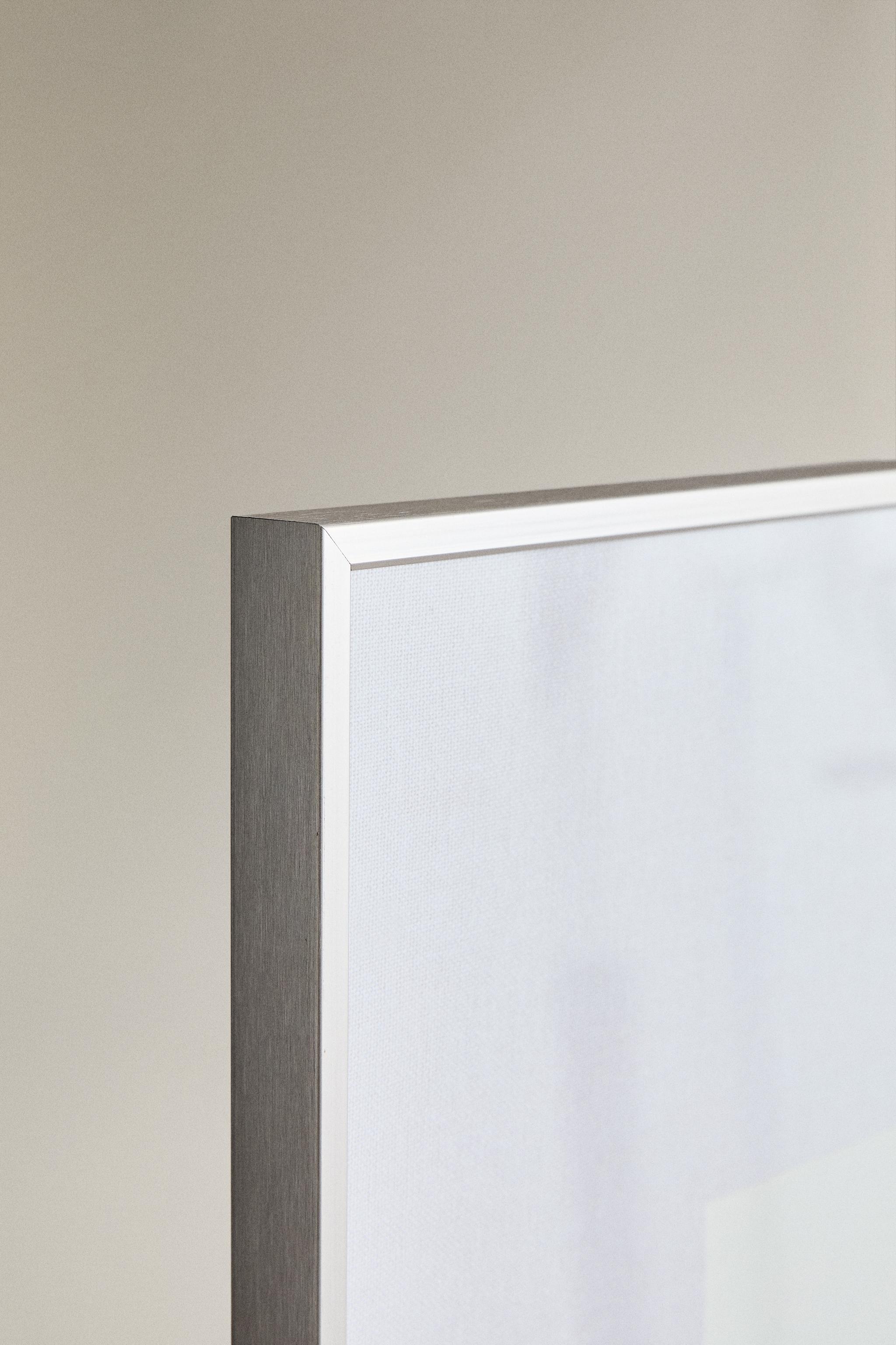 SILVER METAL EDGE PICTURE FRAME - Silver | ZARA United States