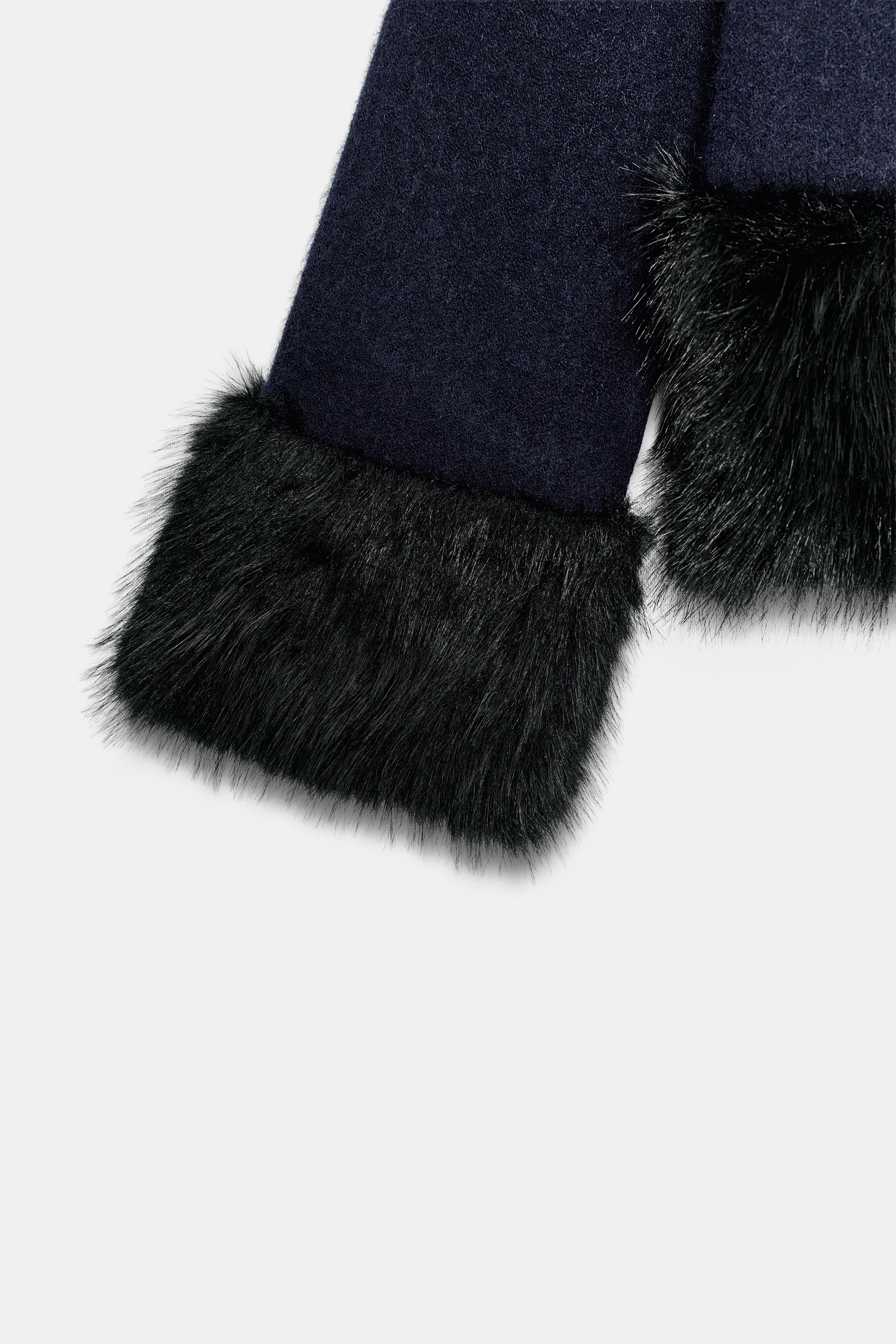 FAUX FUR DETAIL KNIT JACKET