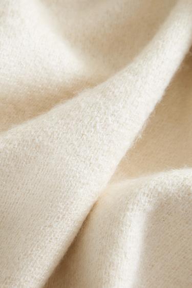 CASHMERE EFFECT BEDSPREAD - Oyster-white by Zara