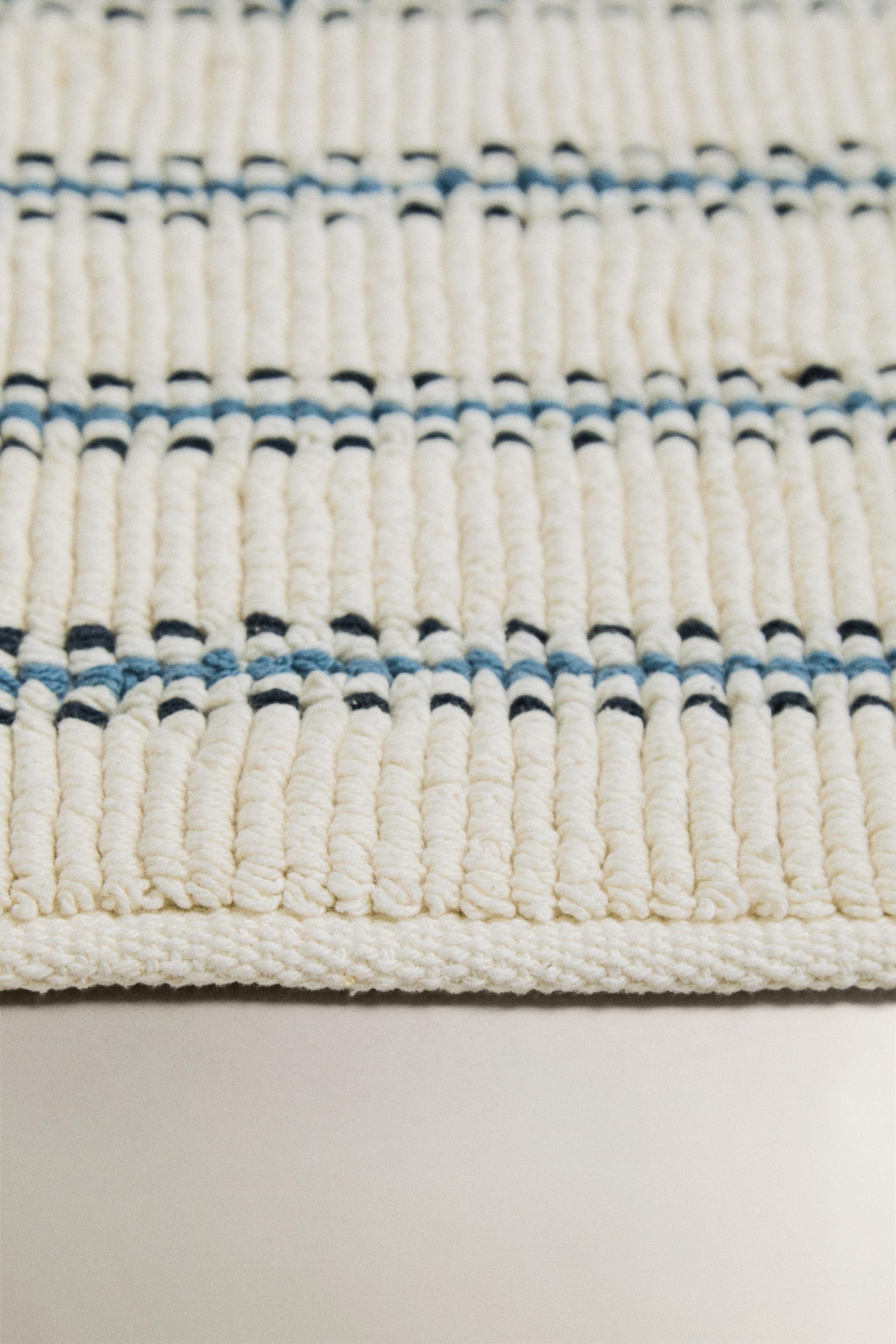 STRIPED BATH MAT — Ecru / Blue