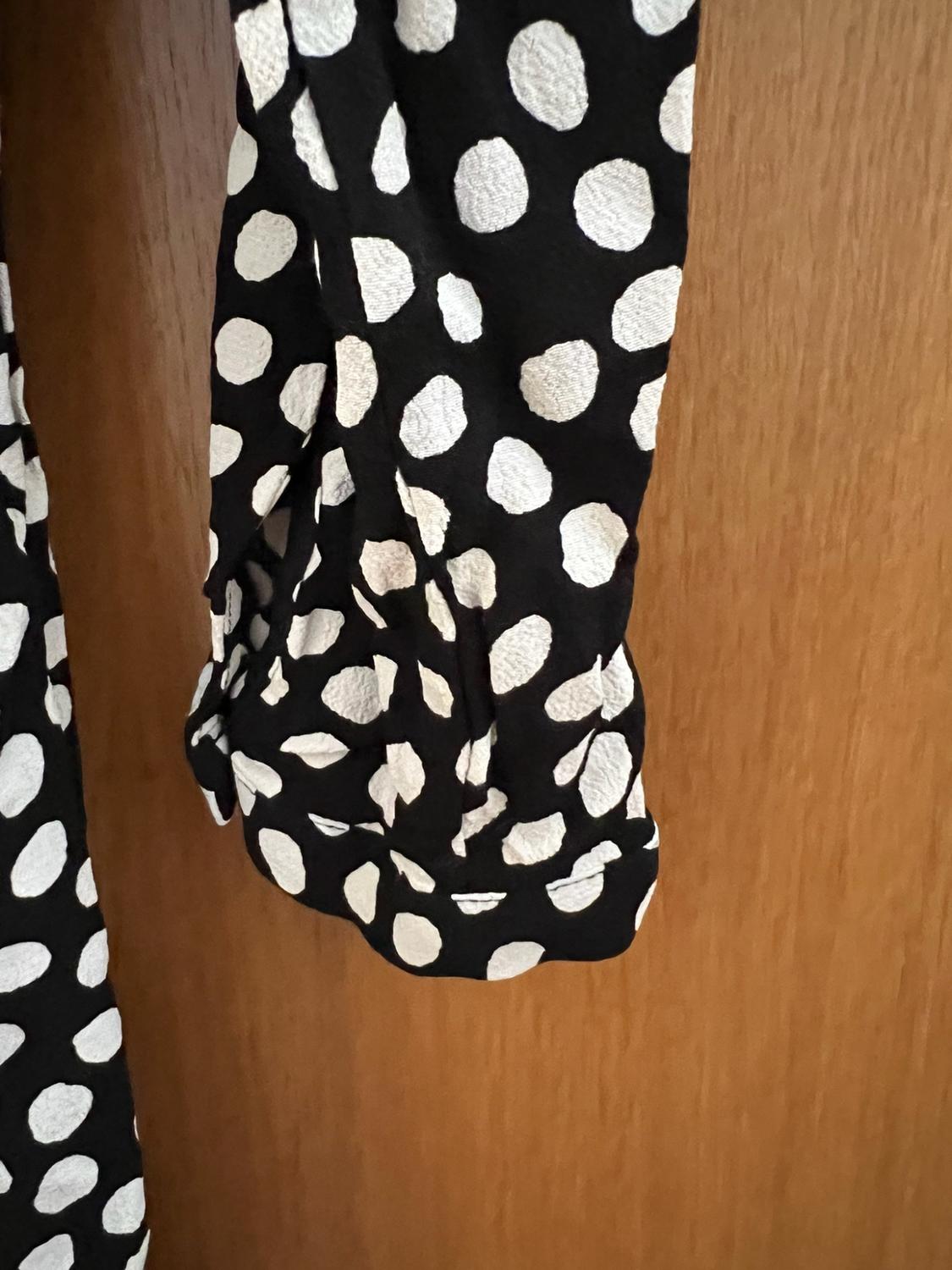 SHORT DRESS WITH A POLKA DOT PRINT - Image 4