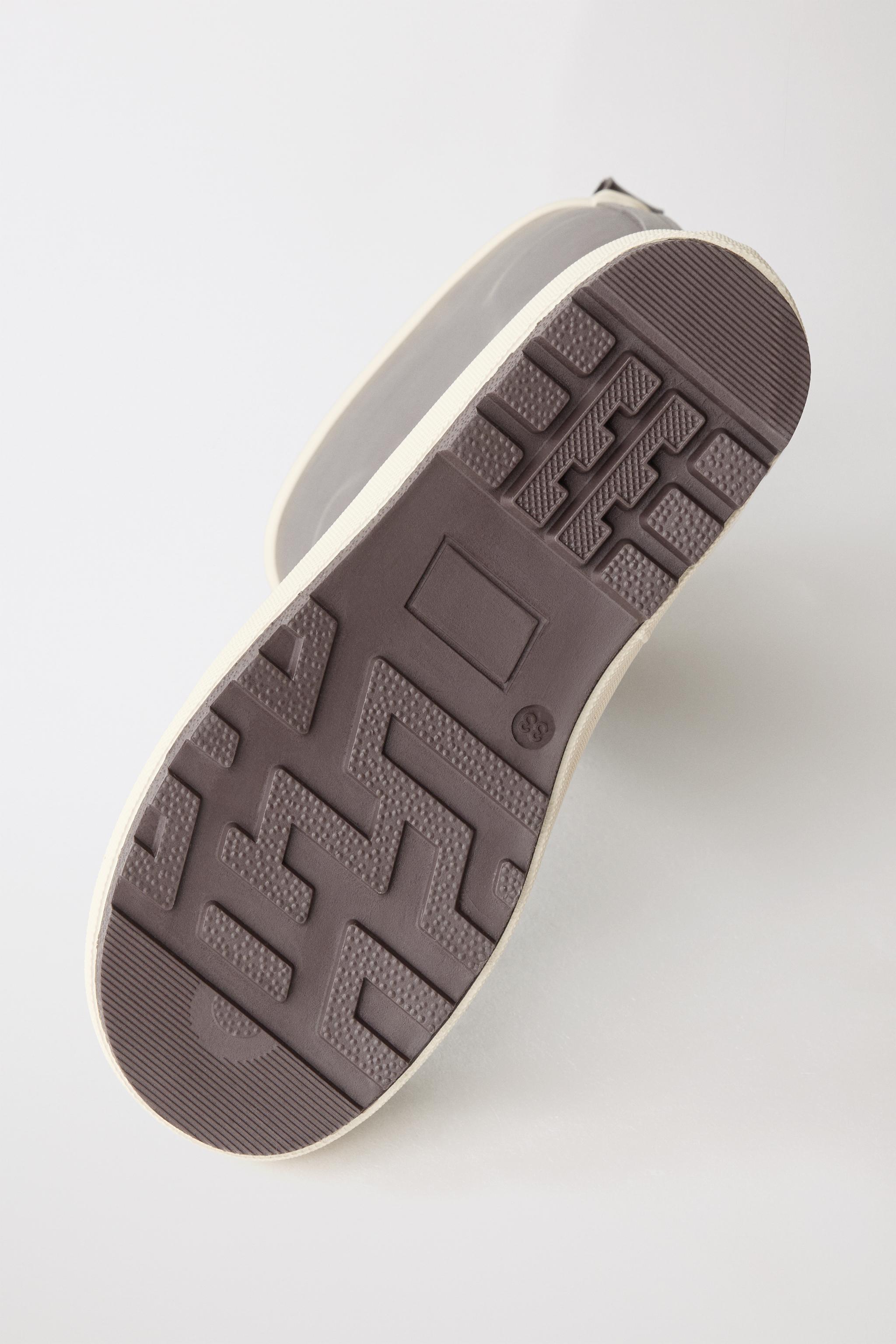 COLOR BLOCK RAIN BOOTS