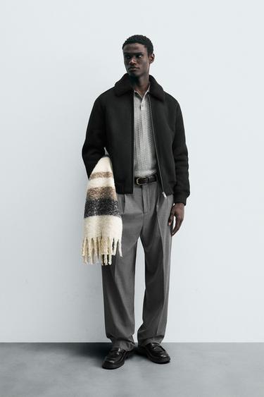PANTALÓN WIDE FIT PLIEGUES - Gris vigoré de Zara - Imagen 0
