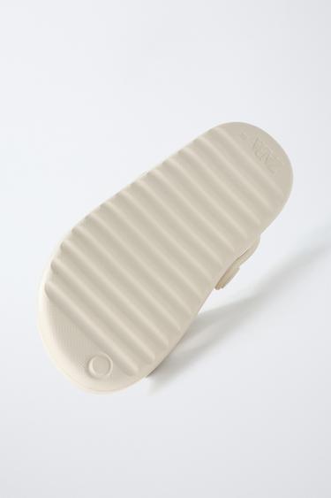 CLAQUETTES FANTAISIE - Blanc écru de Zara - Image 6