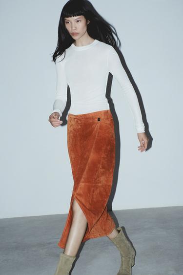 BOTTINES EN DAIM À TALONS COMPENSÉS - Gris taupe de Zara