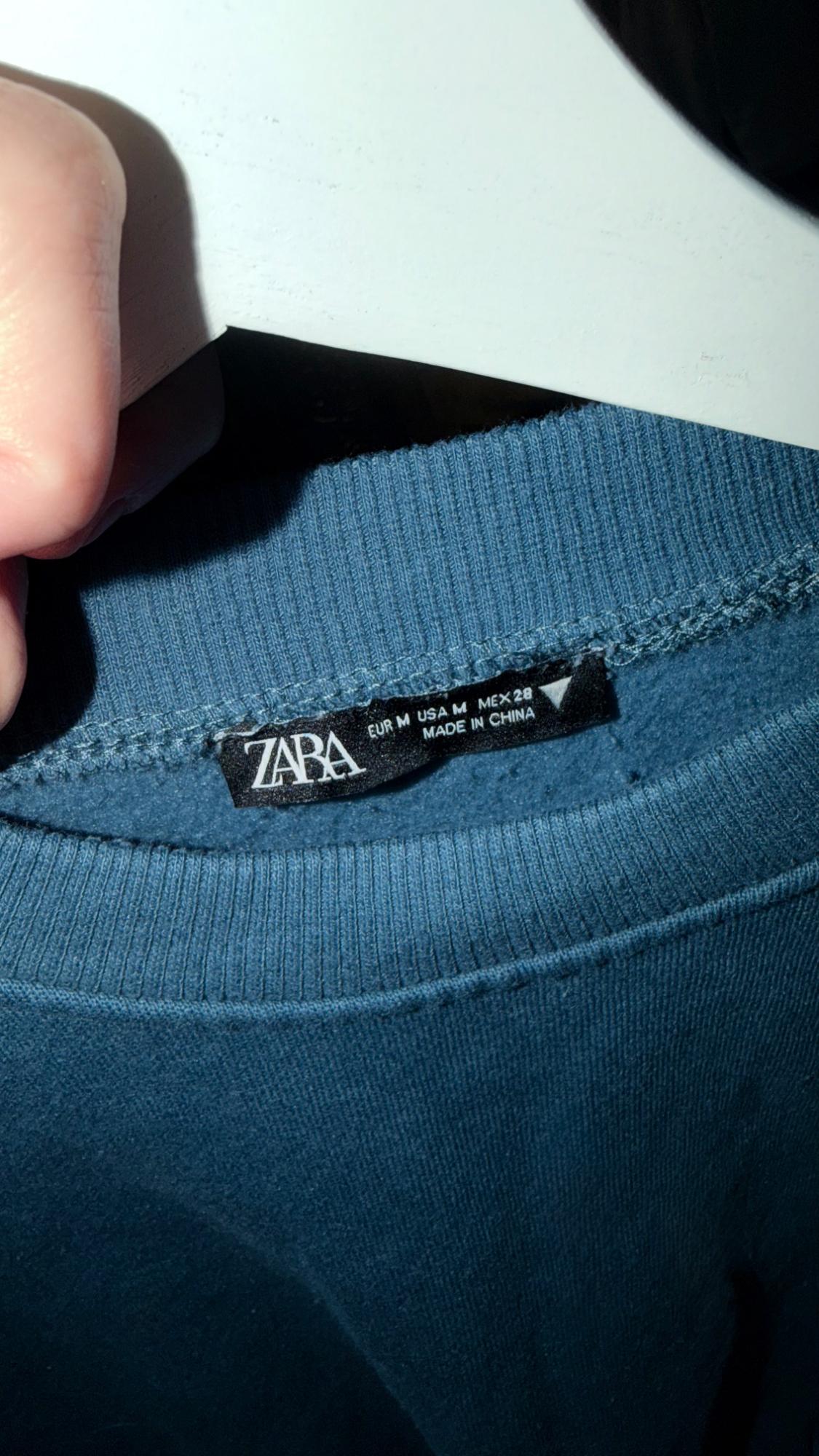 LIMITLESS CONTOUR COLLECTION CROPPED SWEATSHIRT - Image 3