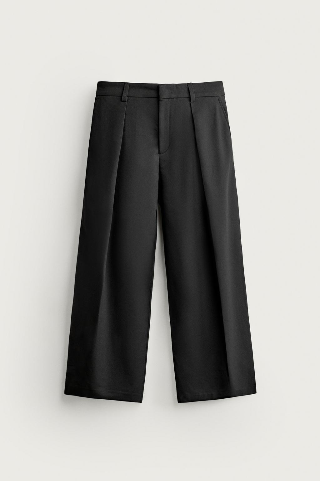 RELAXED FIT PLEATED TROUSERS