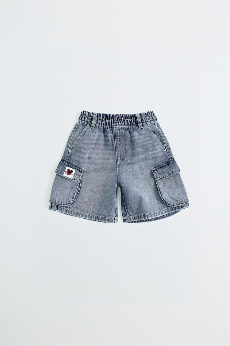 Bermuda denim cargo parche