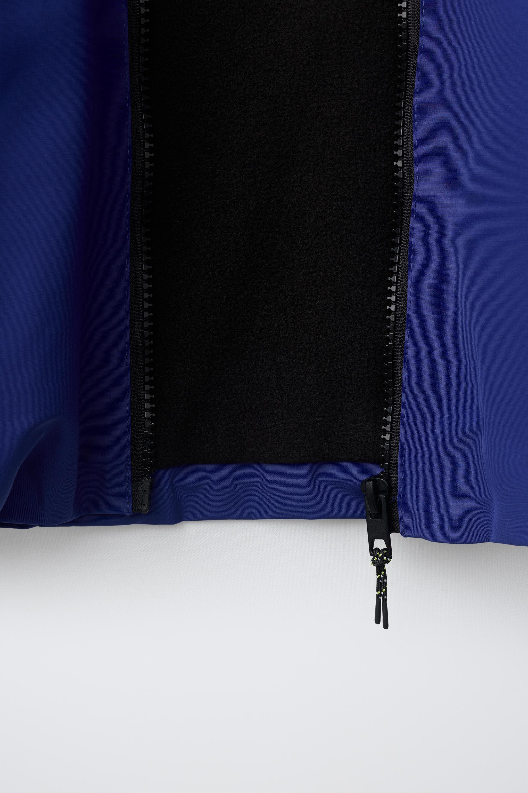 TECHNICAL HOODIE JACKET