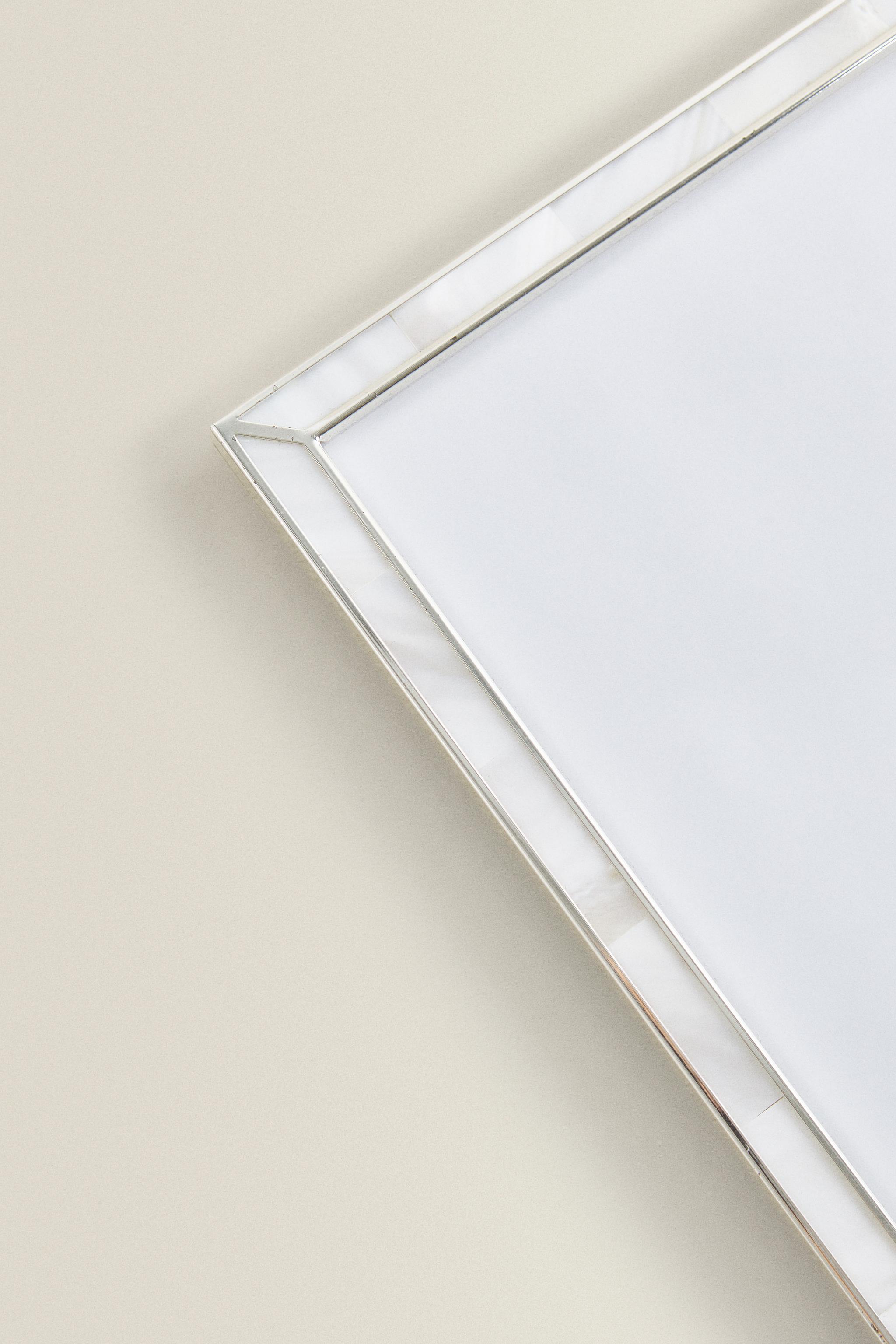 FINE-EDGE MOTHER-OF-PEARL PICTURE FRAME