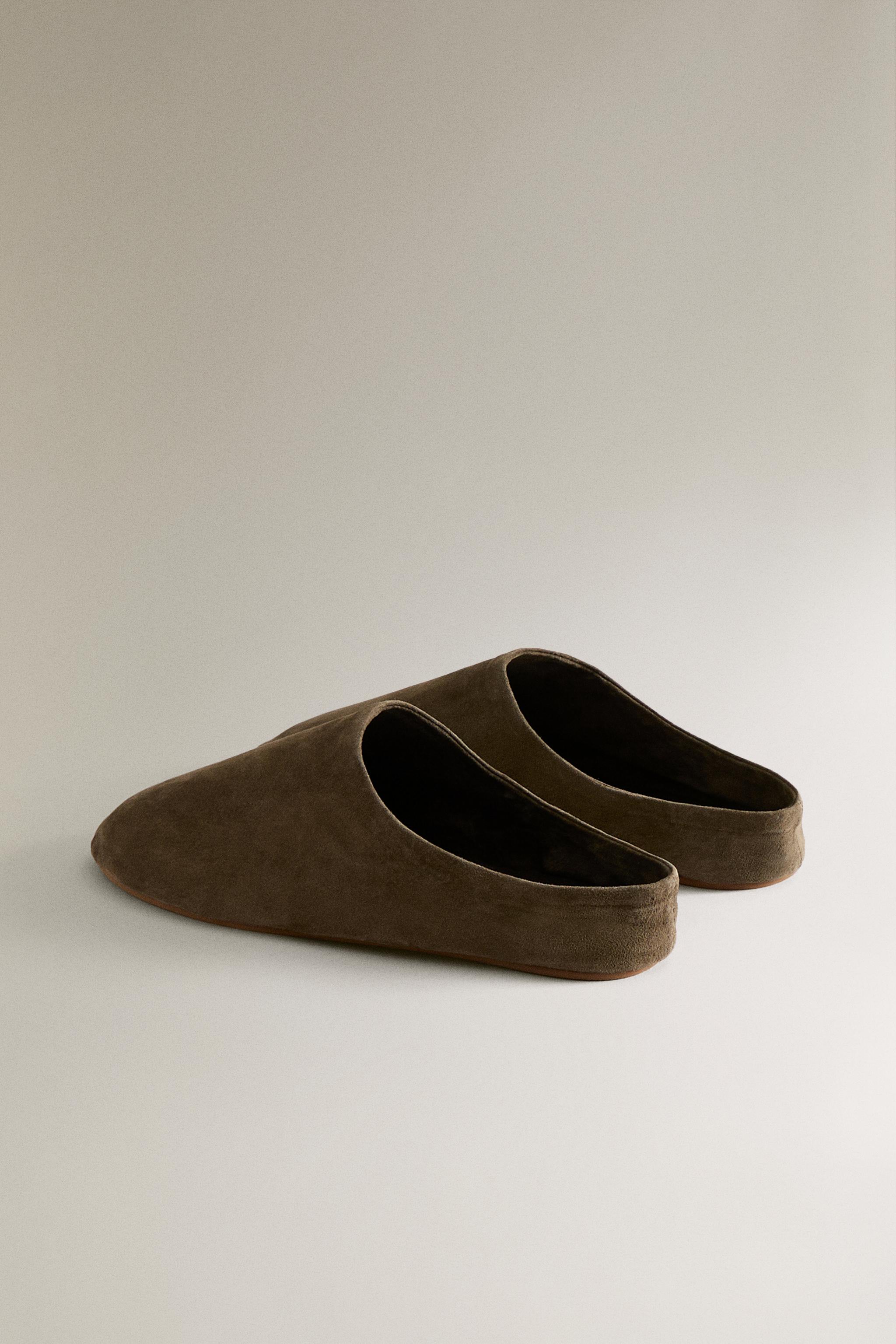 MULES EN CUIR