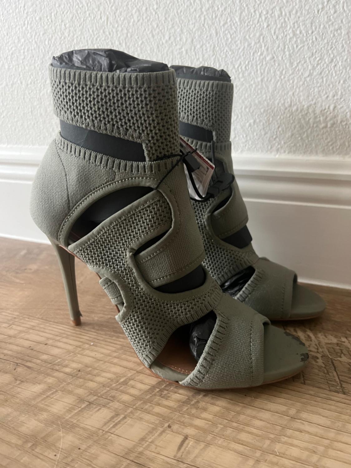 FABRIC WRAPAROUND SANDALS