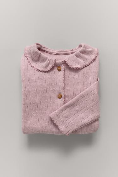 بيجامة قطعة واحدة مثقبة على شكل قلب بقدم قابلة للتحويل - وردي طباشيري الخاص بـ Zara