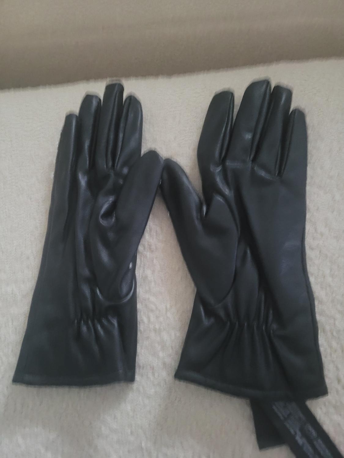 FAUX LEATHER GLOVES WITH PEARL BEADS - Image 5