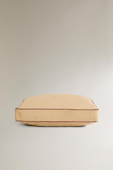 XL PET FLOOR CUSHION WITH PIPING - Beige by Zara