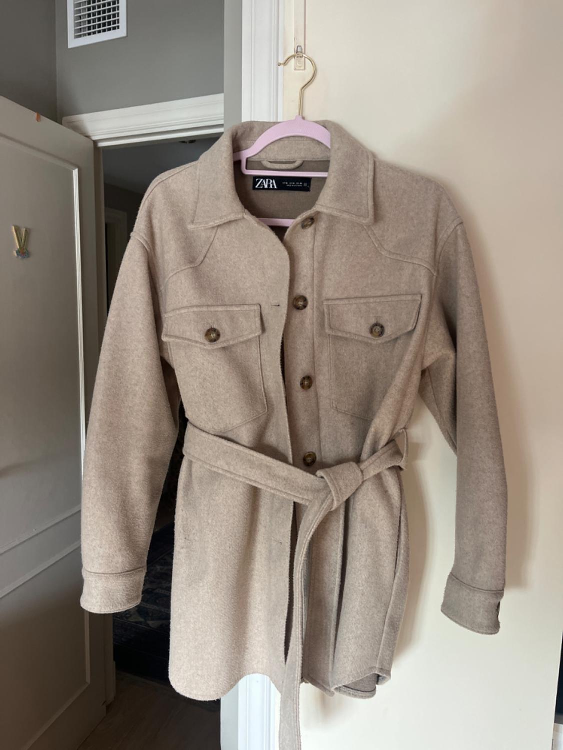 BELTED OVERSHIRT