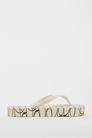 FLAT RUBBER SANDALS - Ecru White by Zara