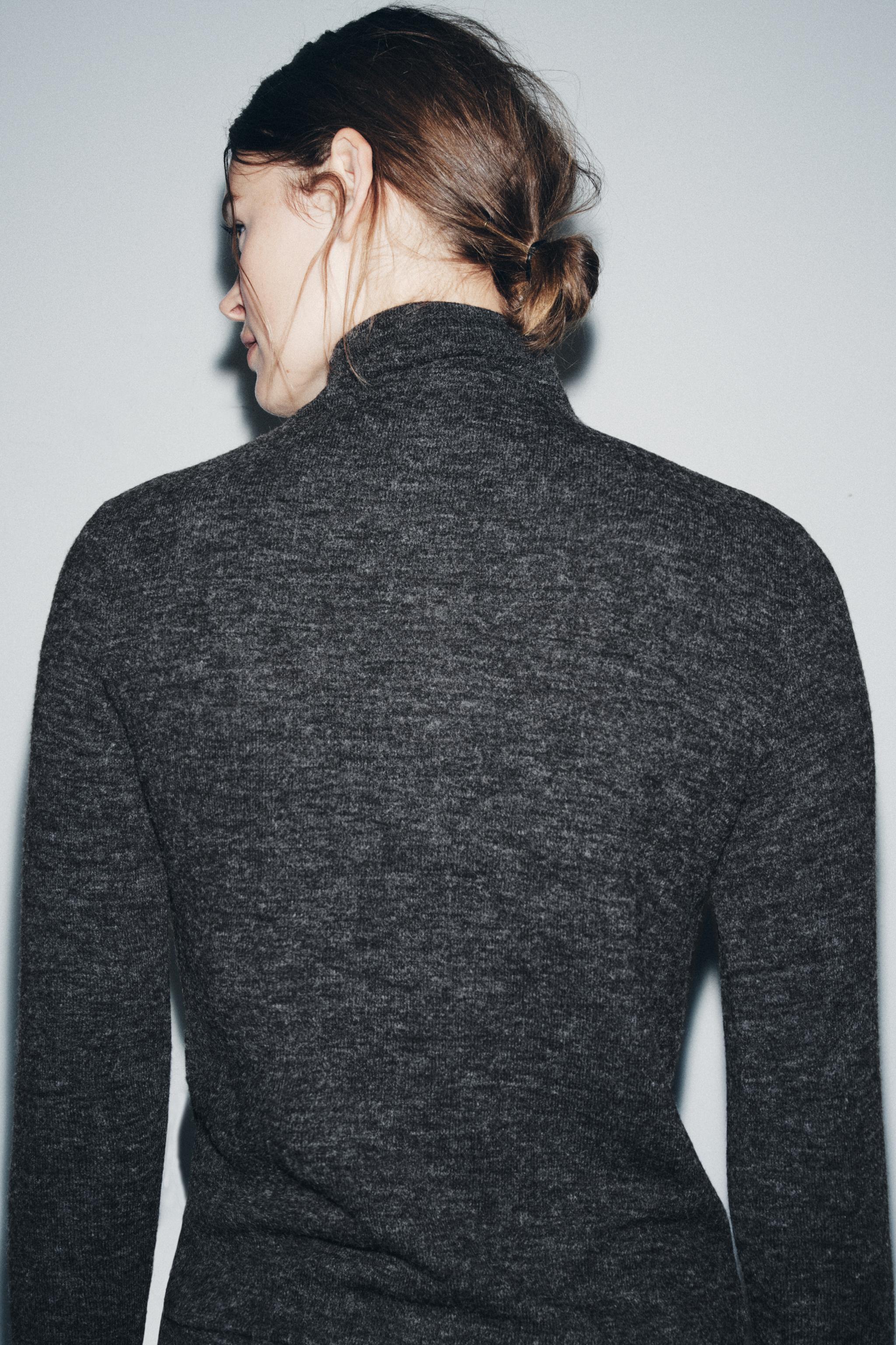 SOFT HIGH NECK JACKET