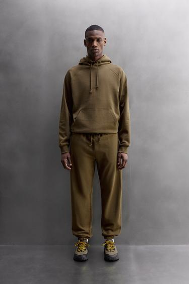 PANTALÓN JOGGER ADAPTACIÓN - Verde de Zara