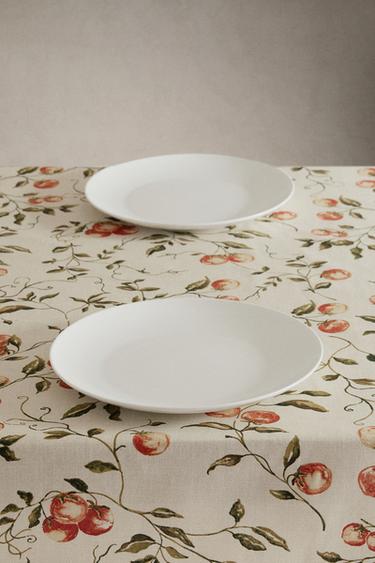TOMATO-PRINT TABLECLOTH - Sand by Zara - Image 1