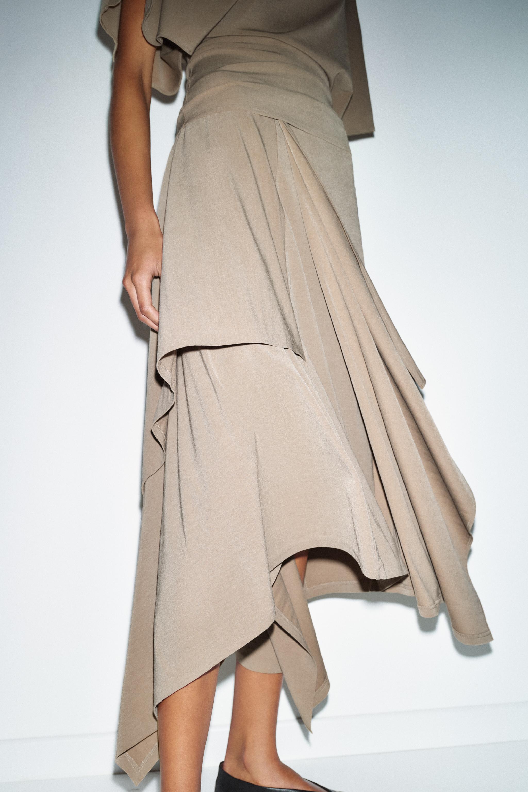 JUPE ASYMÉTRIQUE FLUIDE