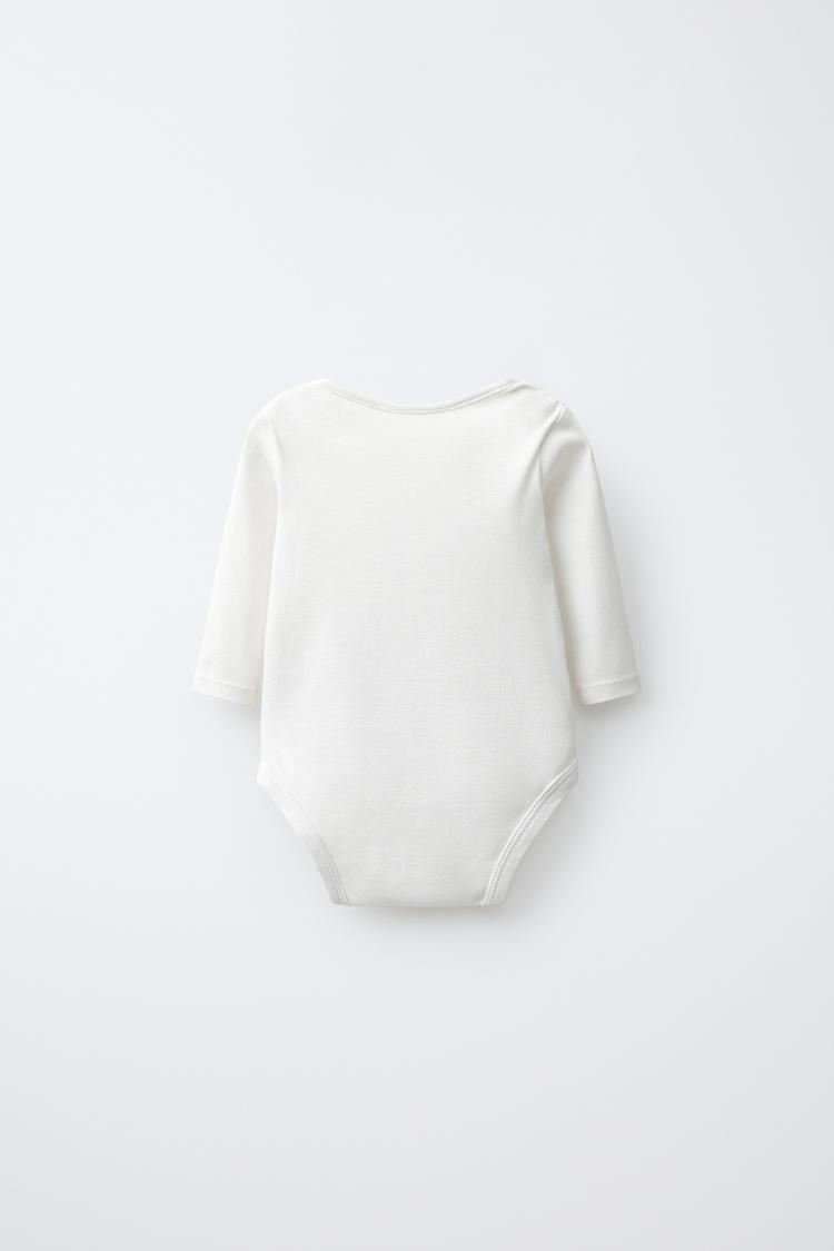 PAQUETE DE 5 BODYSUITS CON ESTAMPADO DE ESTRELLAS Y RAYAS 3