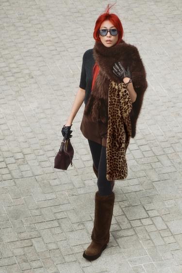 FLAT FAUX FUR BOOTS - Taupe Grey by Zara