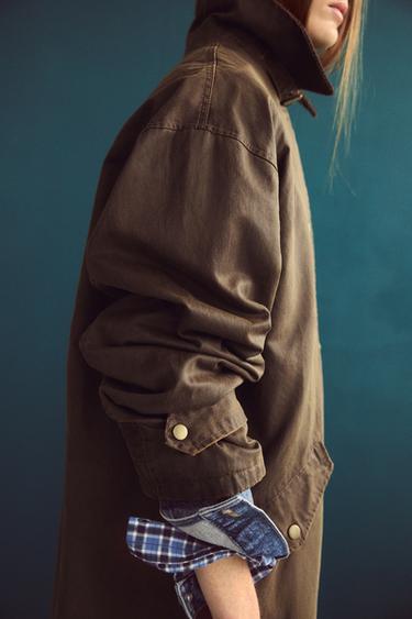 WAXED-EFFECT TRENCH COAT - Brandy by Zara