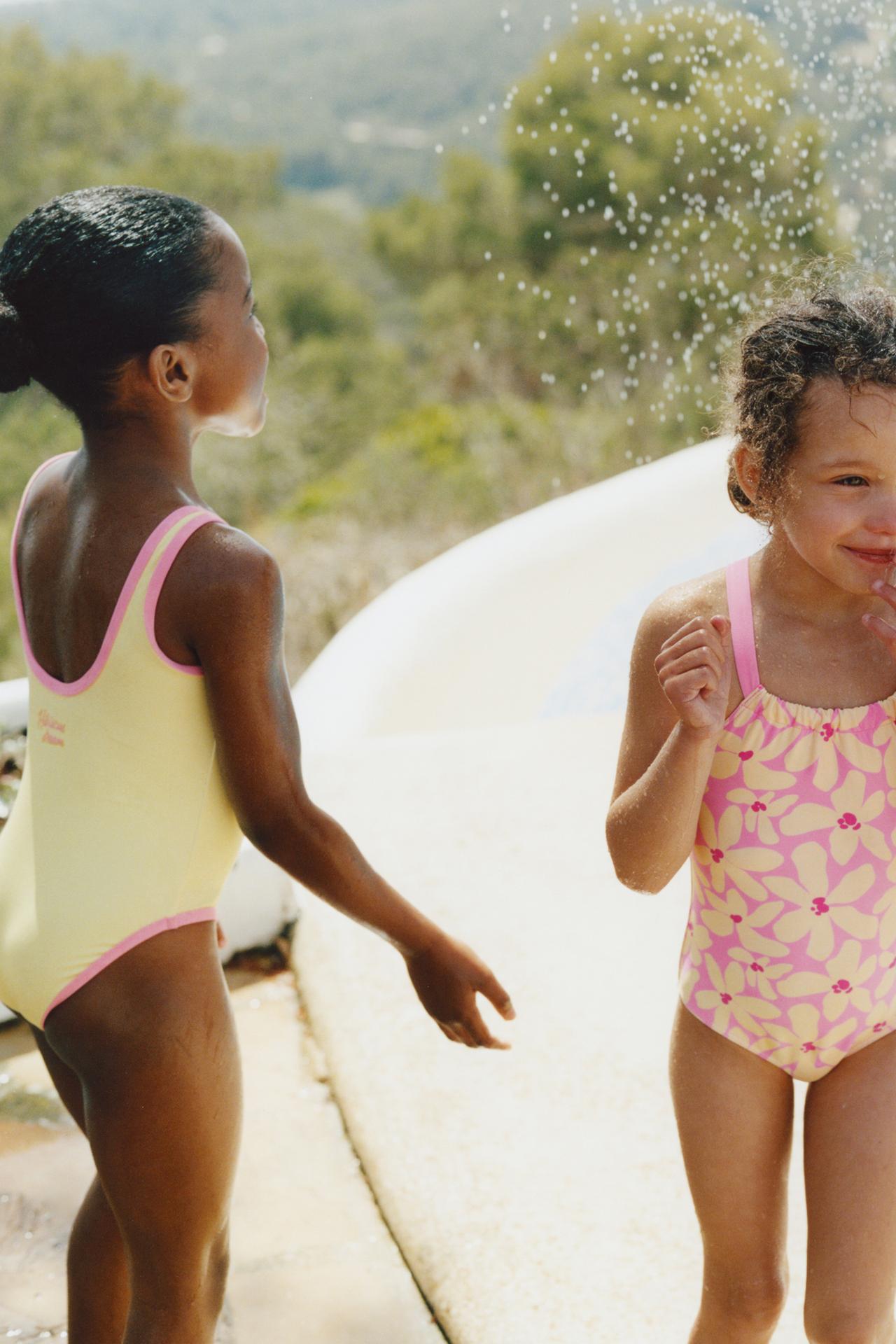2-6 YEARS/ HIBISCUS FLOWER SWIMSUIT — Fuchsia
