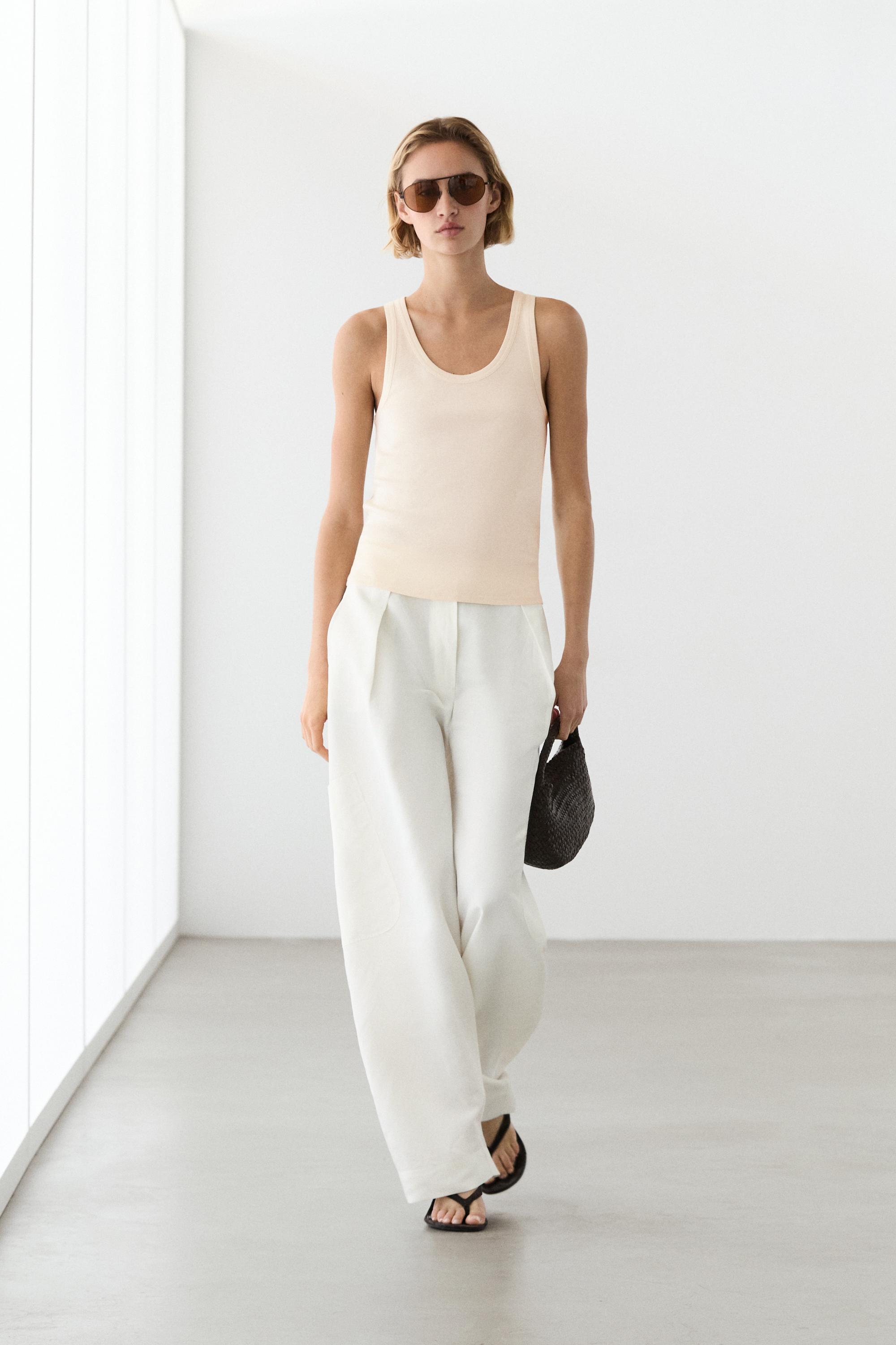 Sleeveless 100% cotton T-shirt — 318