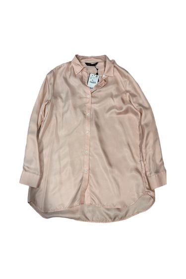 Light pink satin shirt with front buttons and hang tag. Long sleeves and loose fit.
