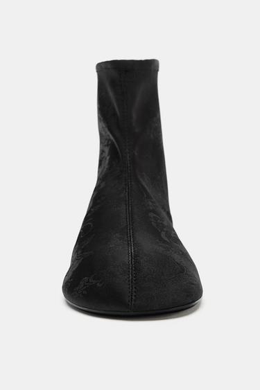 BOTÍN PLANO EFECTO SATINADO - Negro de Zara