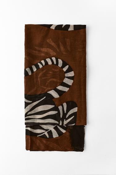 Zara TIGER PRINT LINEN SCARF - Brown