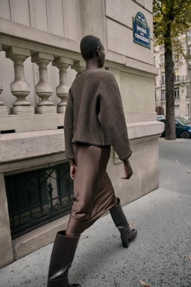 PULL EN MAILLE AVEC SURPIQÛRES EN CONTRASTE - Marron / Taupe de Zara - Image 3