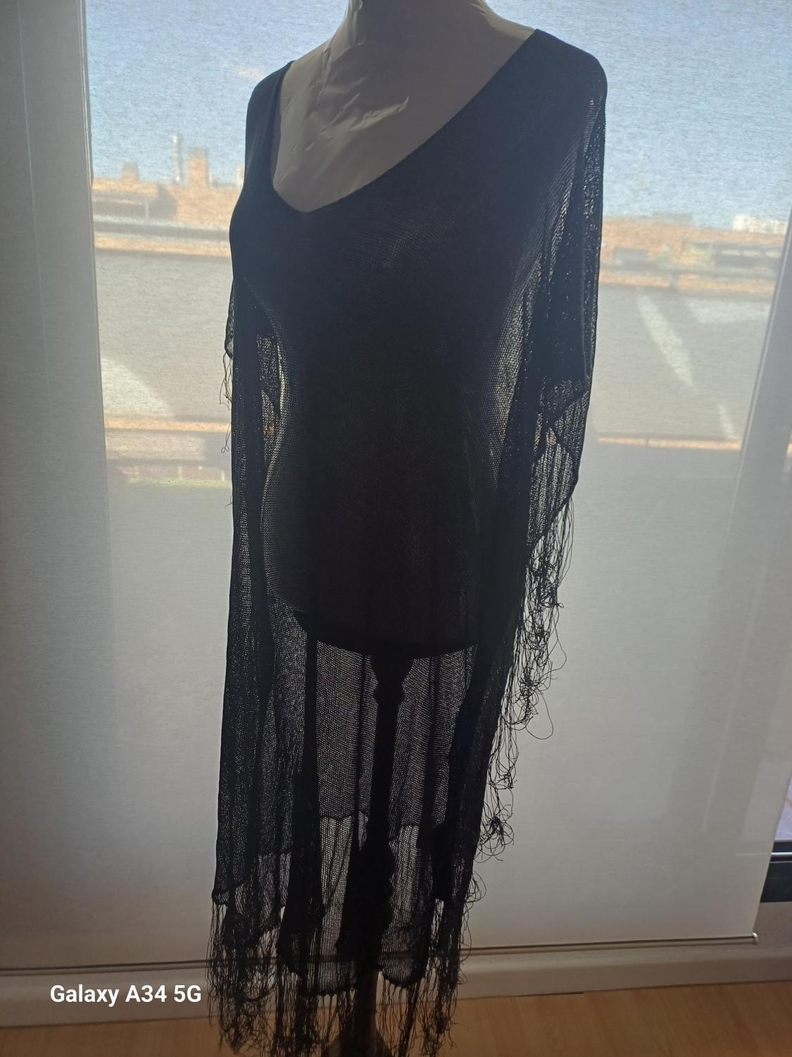 KAFTAN WITH METALLIC THREAD FRINGING - Image 4