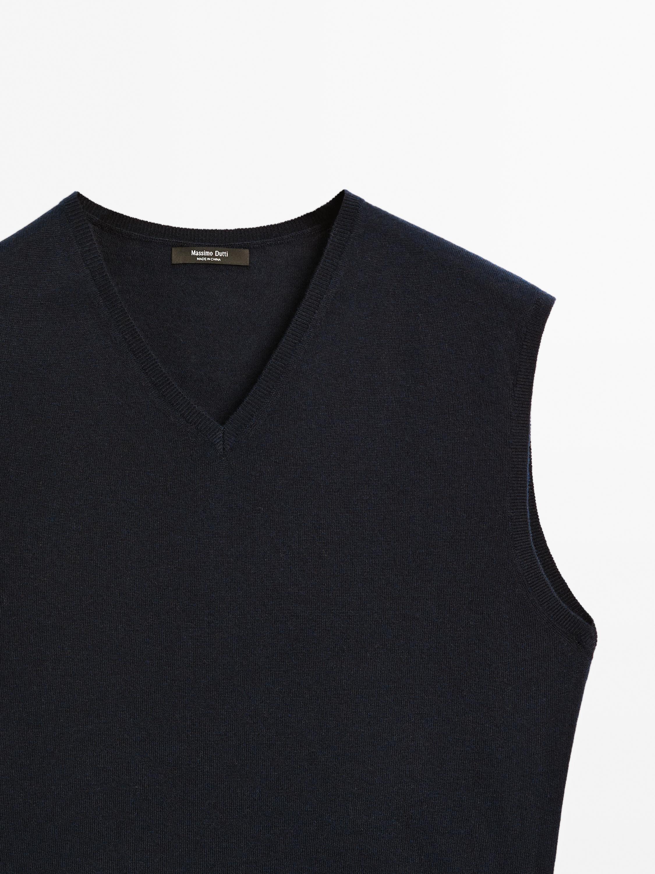 Veste sans manches courte laine à col en V