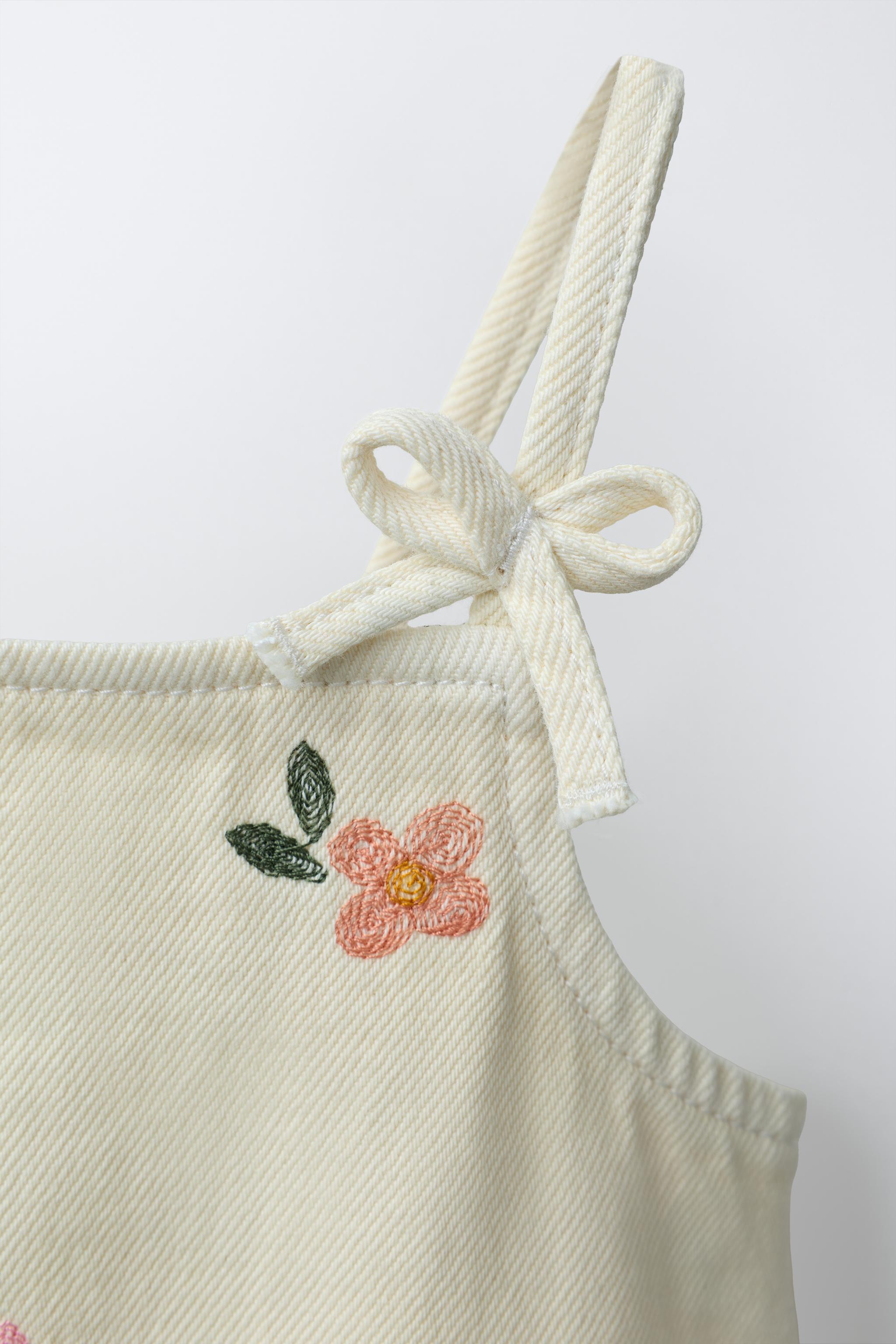ROBE SERGÉ FLEURS BRODÉES